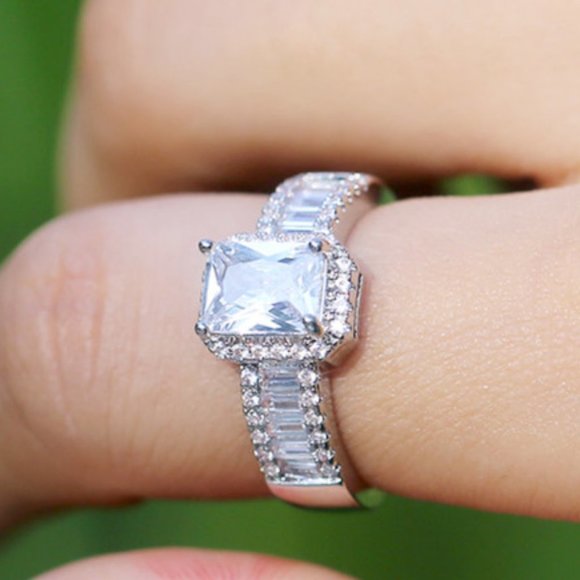 💞 Trendy Radiant Cut Dazzling Zircon Rectangle Rings for Women, PD164 - Picture 3 of 9